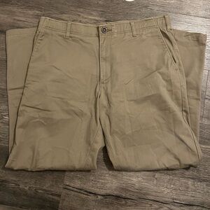 Men’s Lee Extreme Comfort Khaki Pants